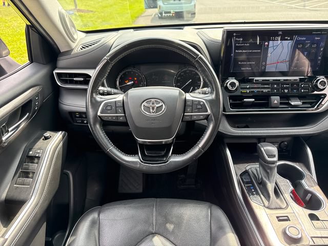 Used 2021 Toyota Highlander Platinum AWD/4WD image 20