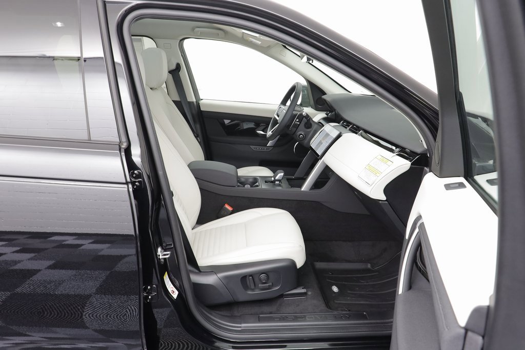 New 2025 Land Rover Discovery Sport S image 20