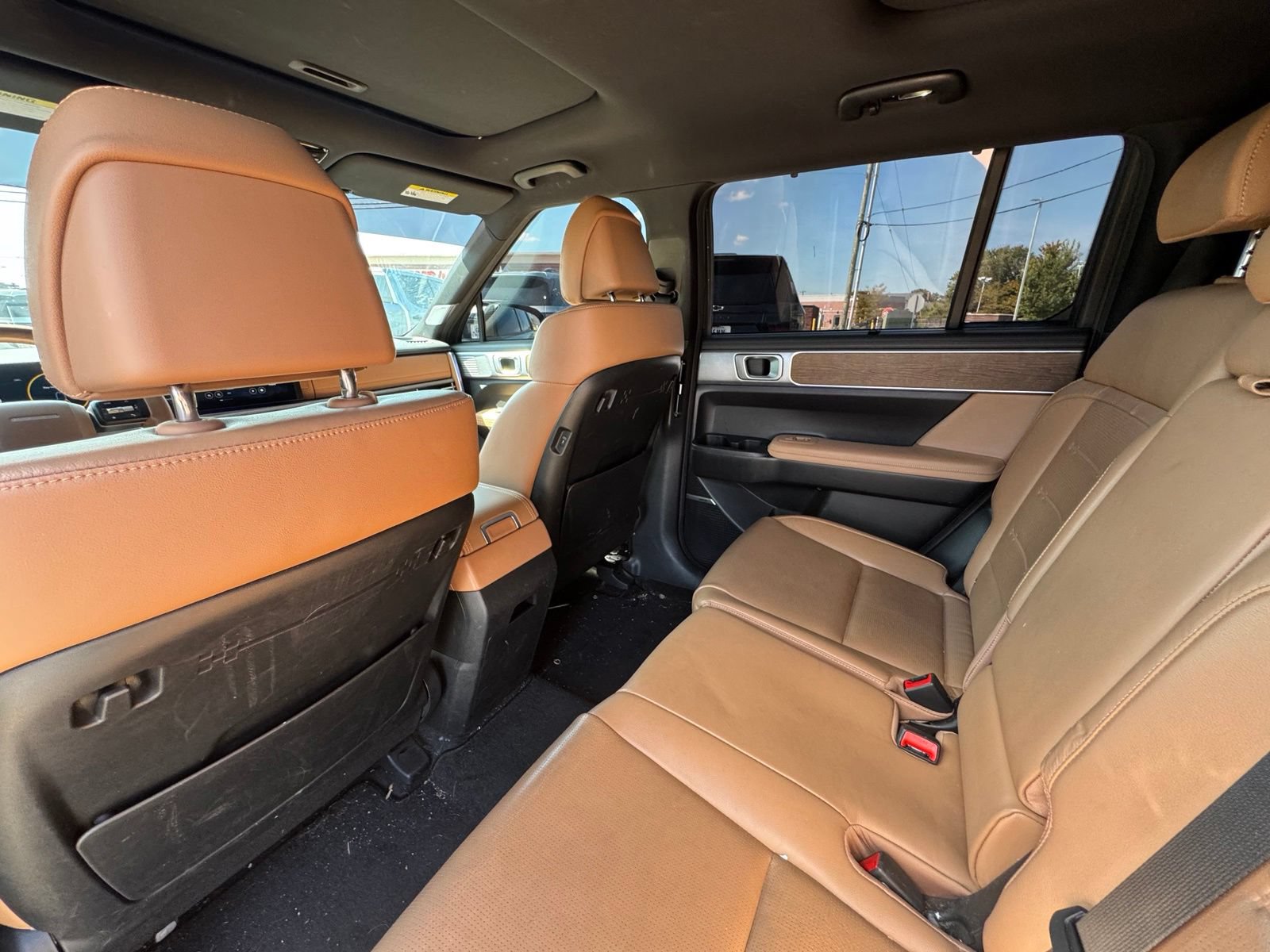 Used 2024 Hyundai Santa Fe Limited AWD/4WD image 27