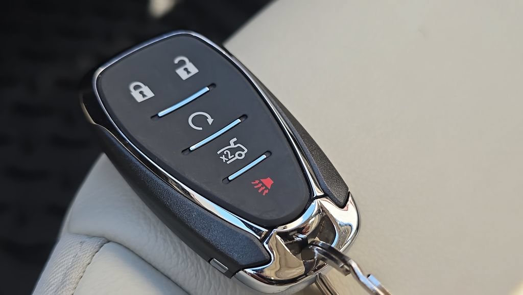 Used 2023 Chevrolet Malibu LT FWD image 34