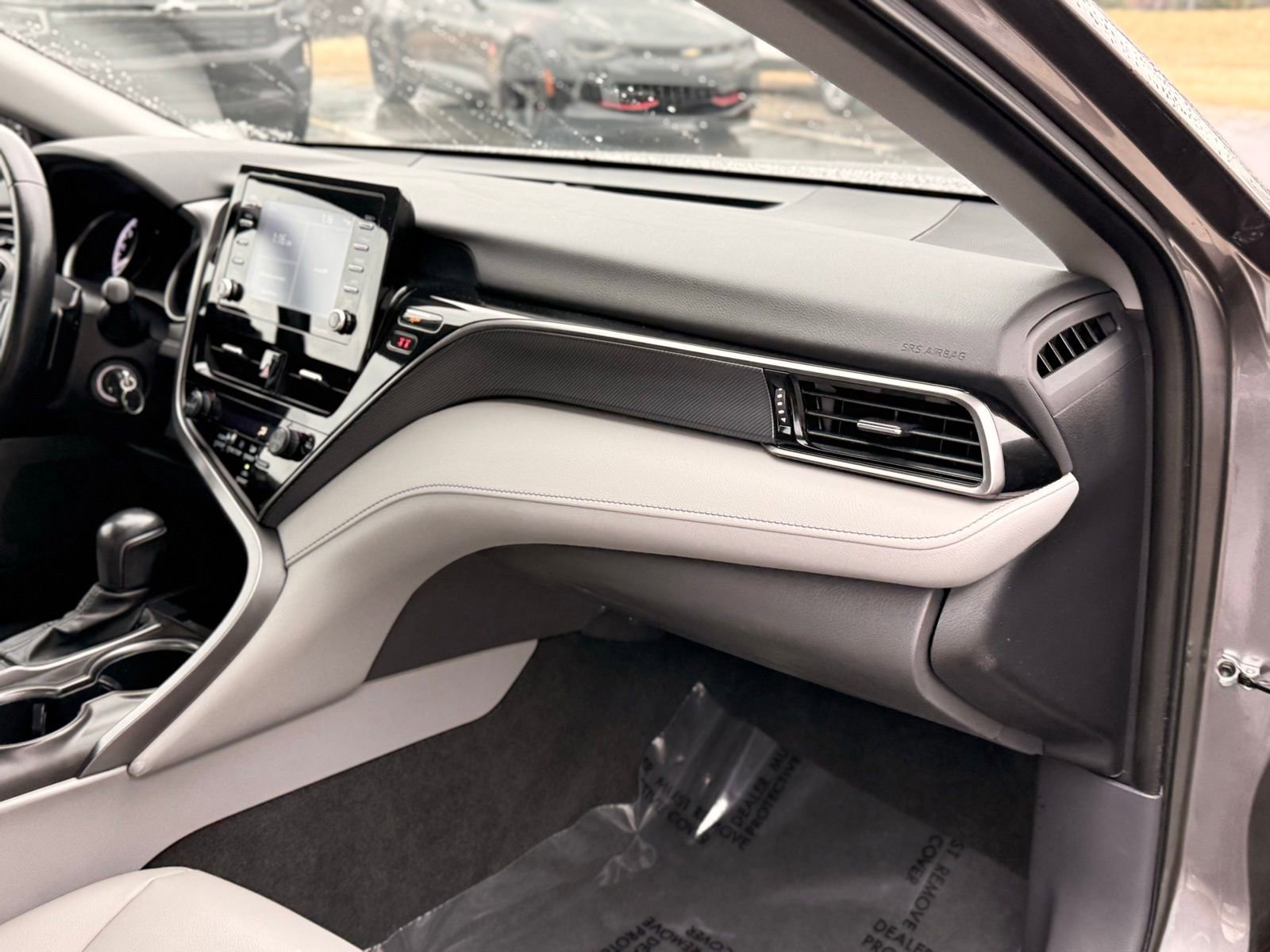 Used 2022 Toyota Camry SE image 21