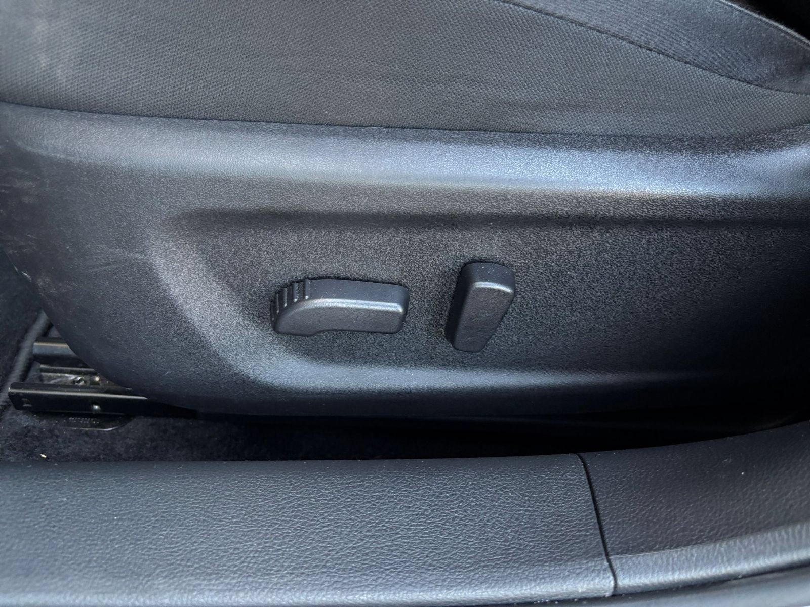 Used 2025 Nissan Altima 2.5 SV FWD image 22