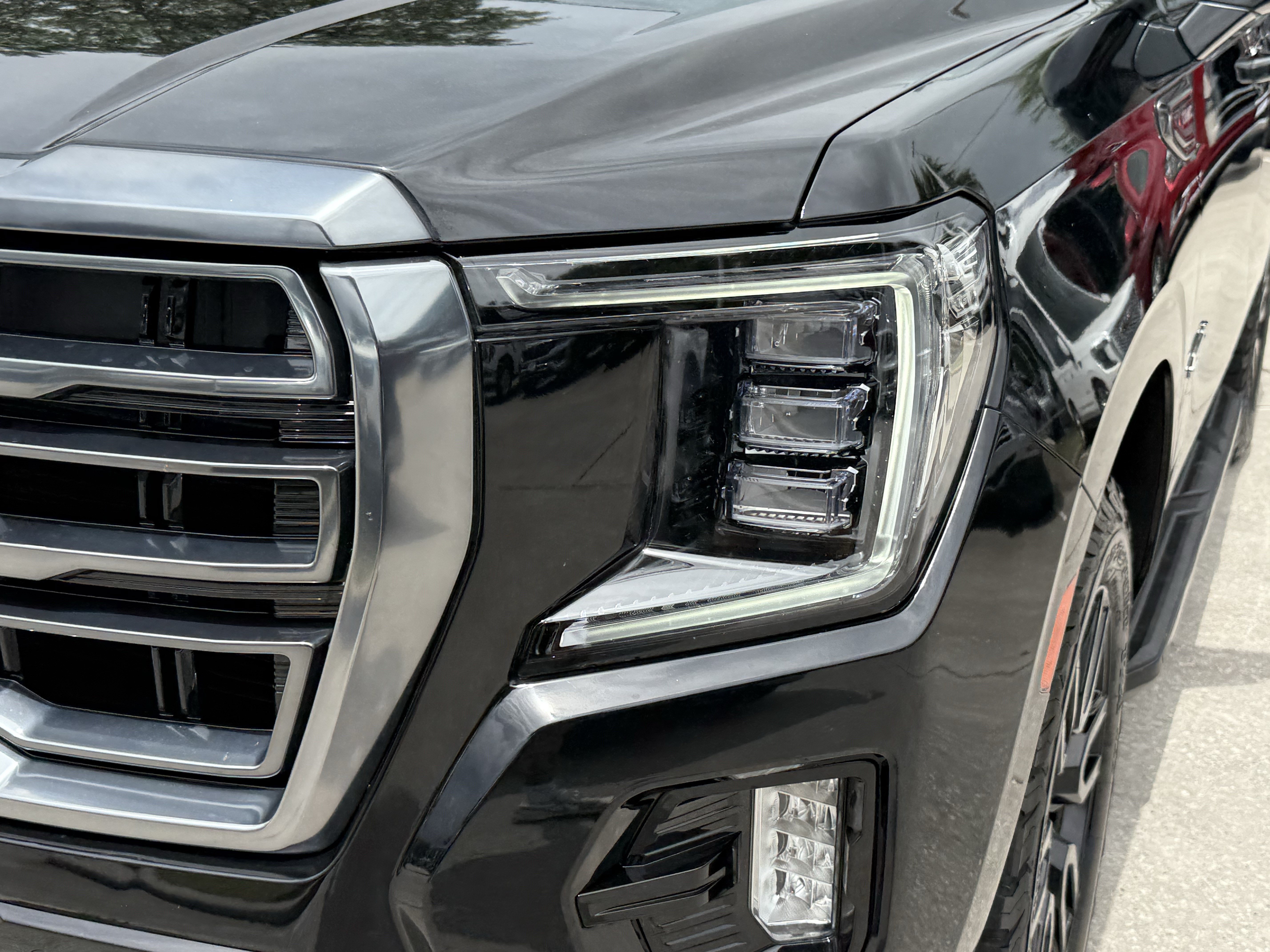 Used 2023 GMC Yukon AT4 w/ Max Trailering Package AWD/4WD image 11