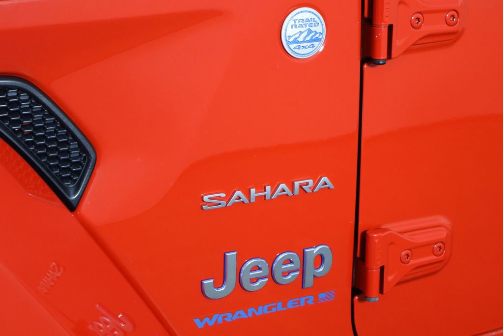 Used 2023 Jeep Wrangler Unlimited Sahara w/ Cold Weather Group AWD/4WD image 41