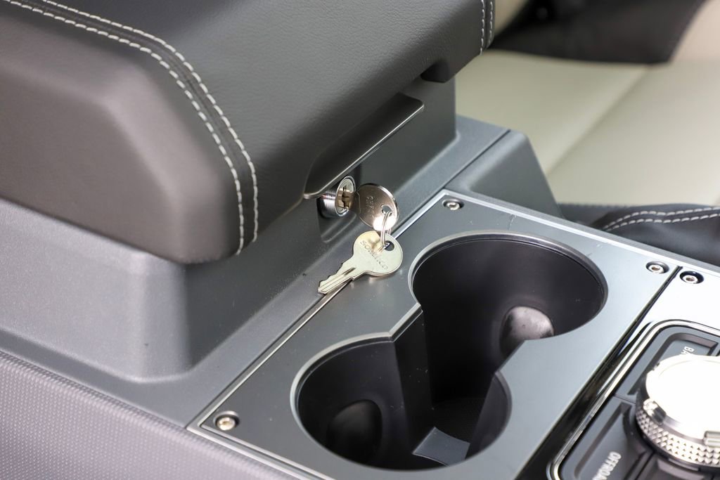 New 2025 INEOS Grenadier Fieldmaster Edition image 55