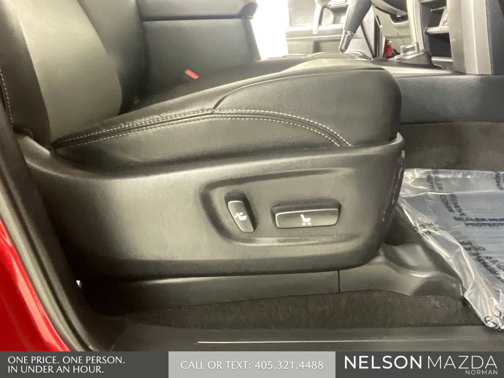 Used 2019 Toyota 4Runner SR5 Premium AWD/4WD image 29