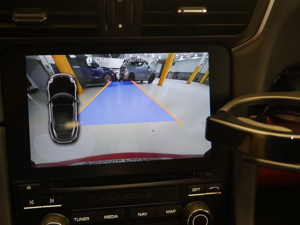 Certified 2019 Porsche 911 Carrera 4 image 30