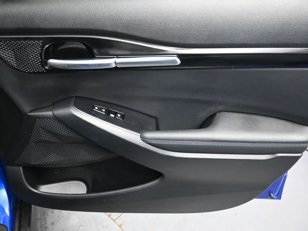 Used 2023 Kia Seltos S w/ Navigation Package image 28