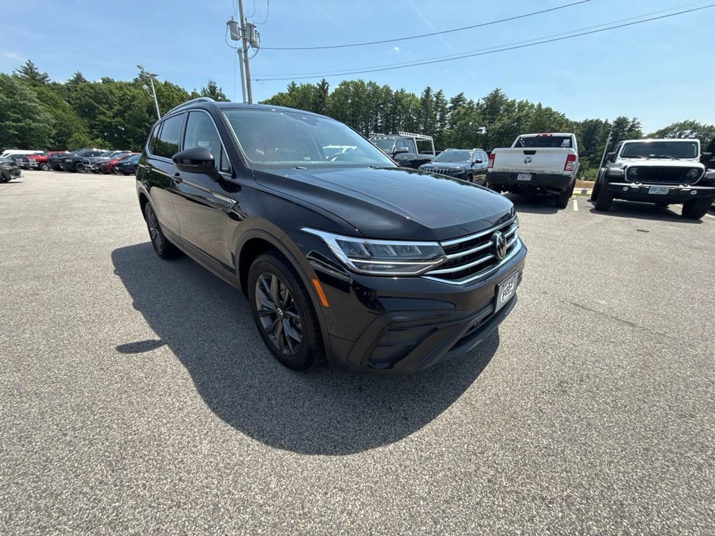 Used 2022 Volkswagen Tiguan SE w/ Panoramic Sunroof Package AWD/4WD image 7