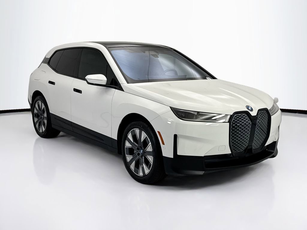 Certified 2024 BMW iX xDrive50 w/ Premium Package AWD/4WD image 3