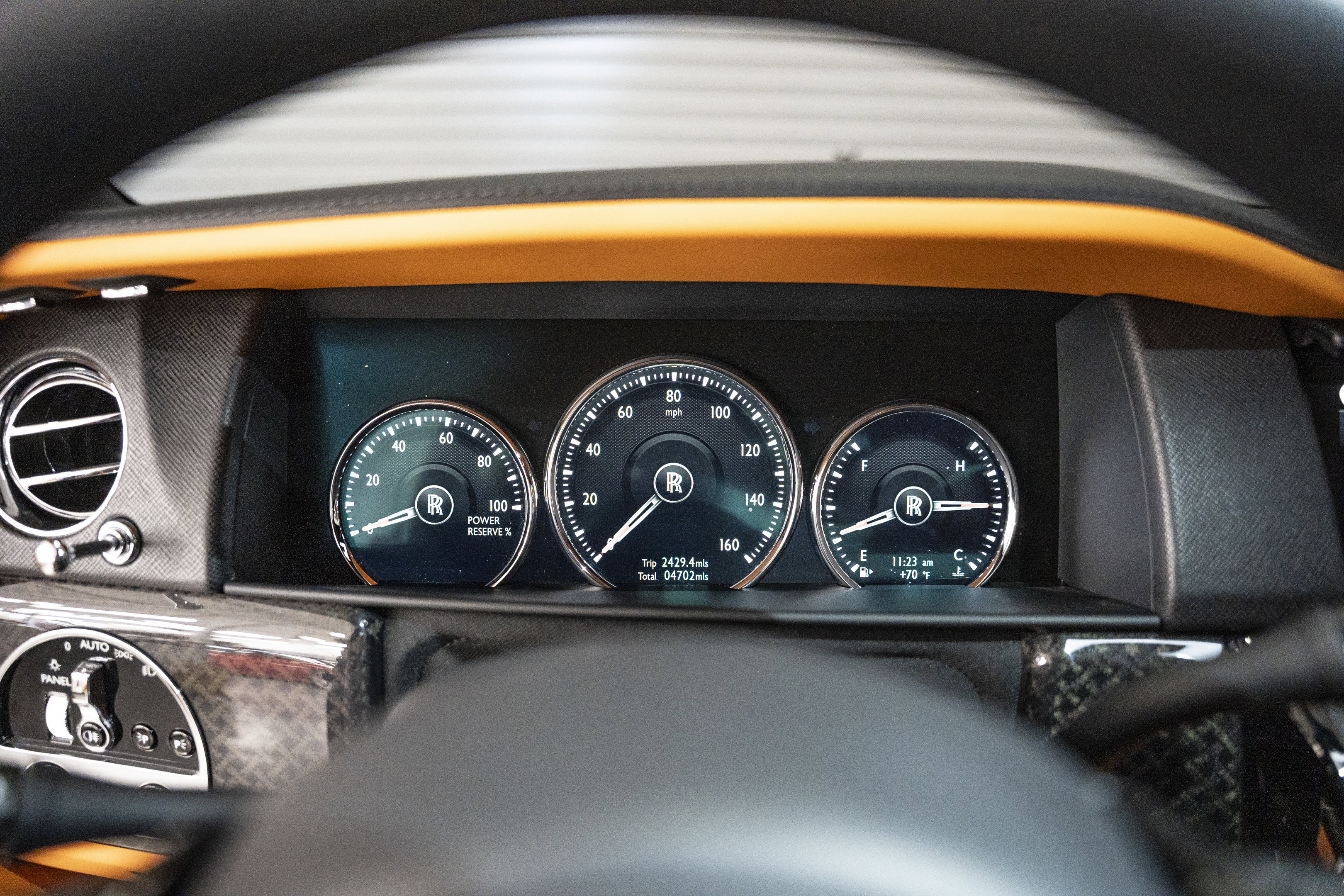 Used 2023 Rolls-Royce Cullinan Black Badge w/ Leather Finishing Pack image 54