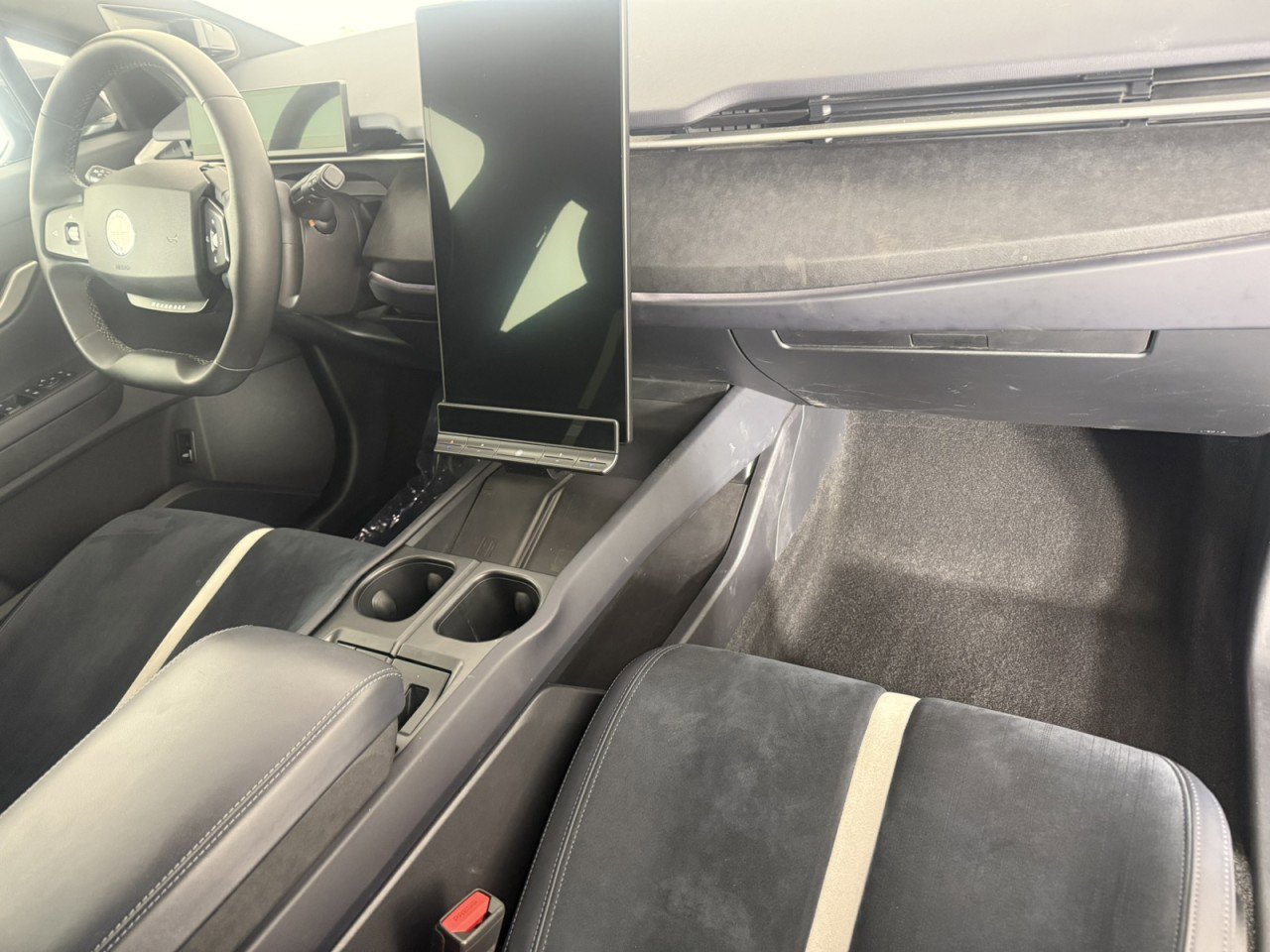 Used 2023 Fisker Ocean One image 11