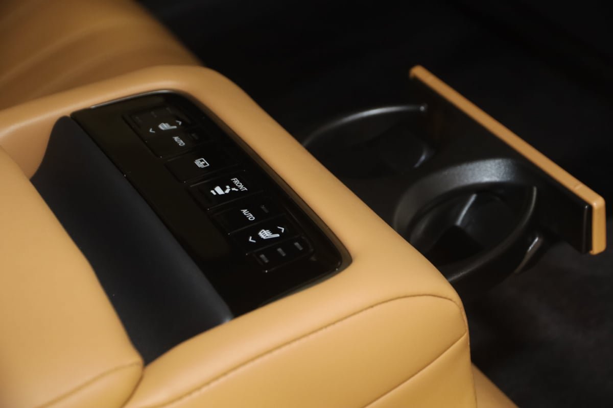 Used 2022 Lexus LS 500 AWD w/ Interior Upgrade Package image 15