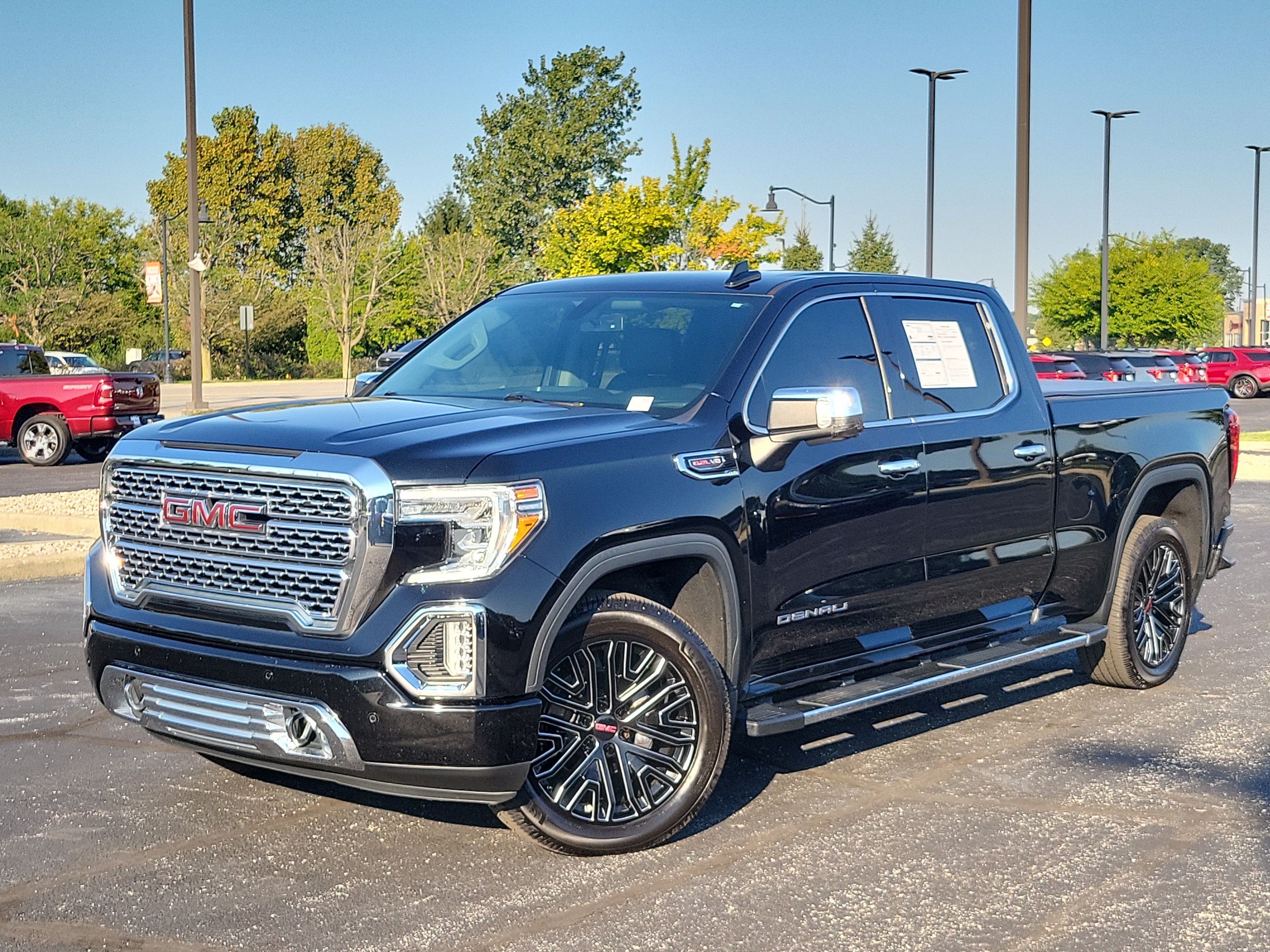 Used 2022 GMC Sierra 1500 Denali AWD/4WD image 1