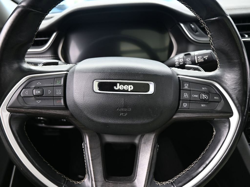 Used 2021 Jeep Grand Cherokee L Limited w/ Luxury Tech Group II image 34