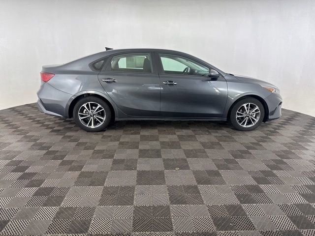 Used 2024 Kia Forte LXS image 6