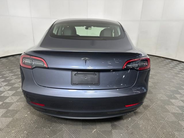 Used 2023 Tesla Model 3 Standard Range image 4