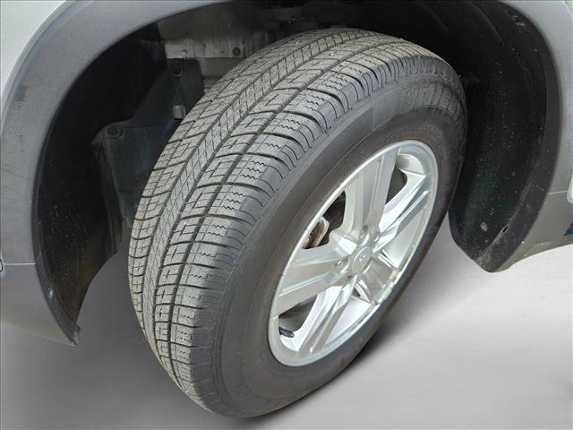 Used 2018 Chevrolet Trax LT w/ LT Convenience Package FWD image 19