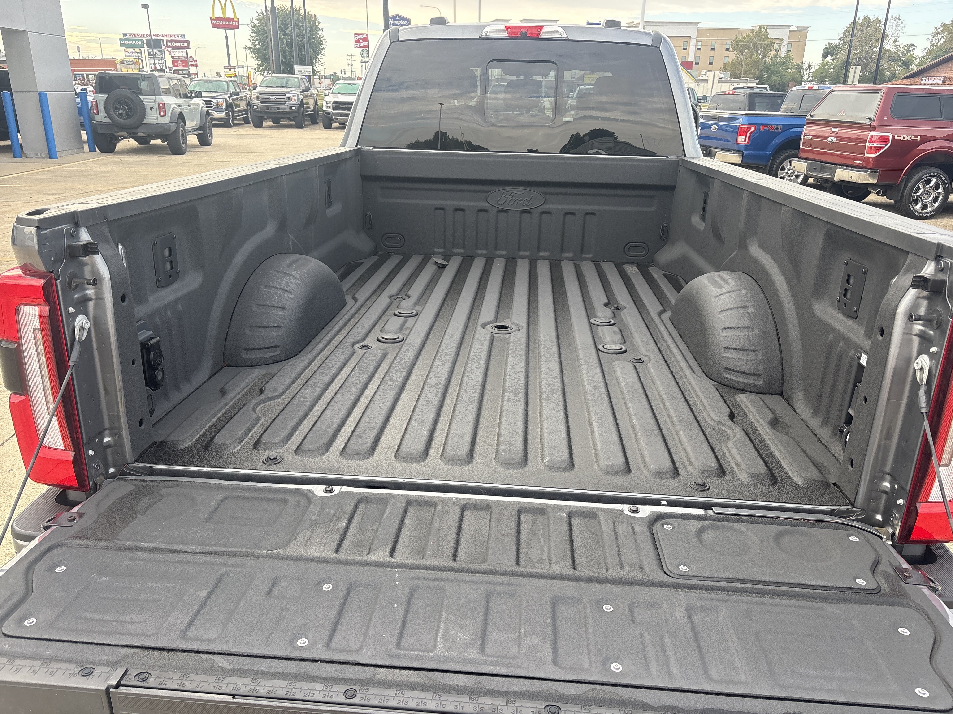 Used 2024 Ford F450 Platinum AWD/4WD image 7