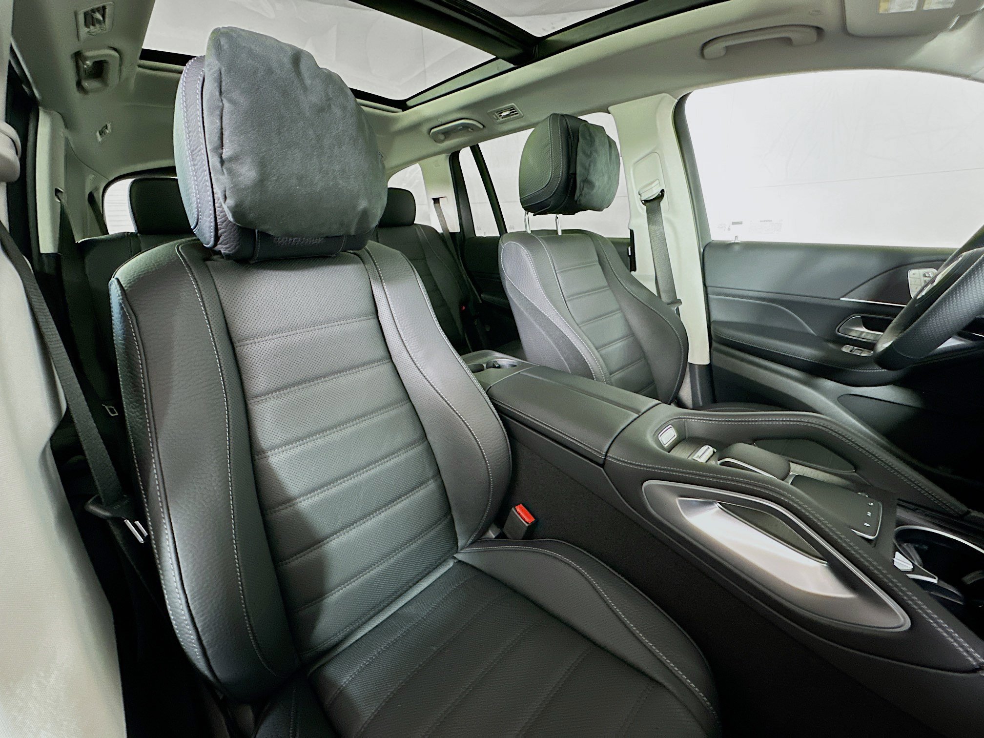 New 2026 Mercedes-Benz GLS 450 4MATIC image 29