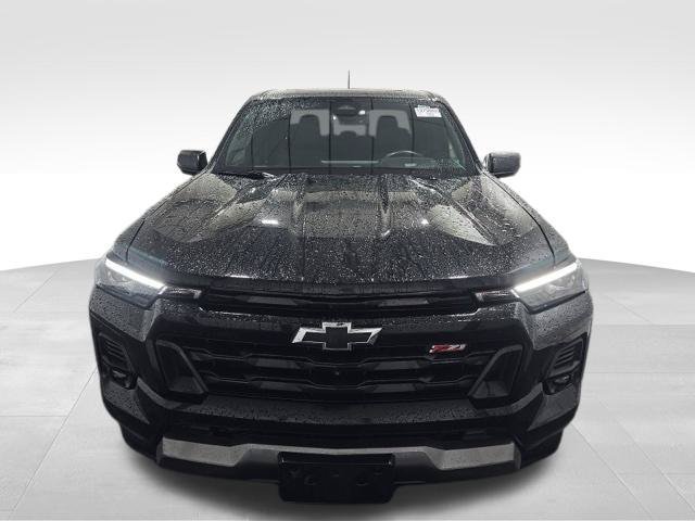 Used 2023 Chevrolet Colorado Z71 w/ Z71 Convenience Package 2 AWD/4WD image 2