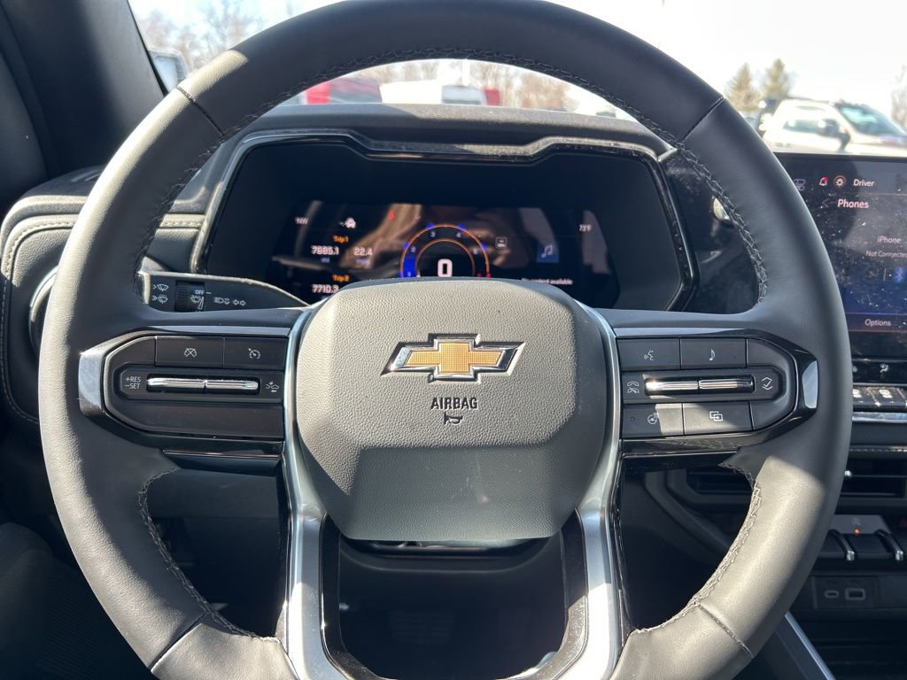 Used 2025 Chevrolet Colorado LT w/ LT Convenience Package image 13