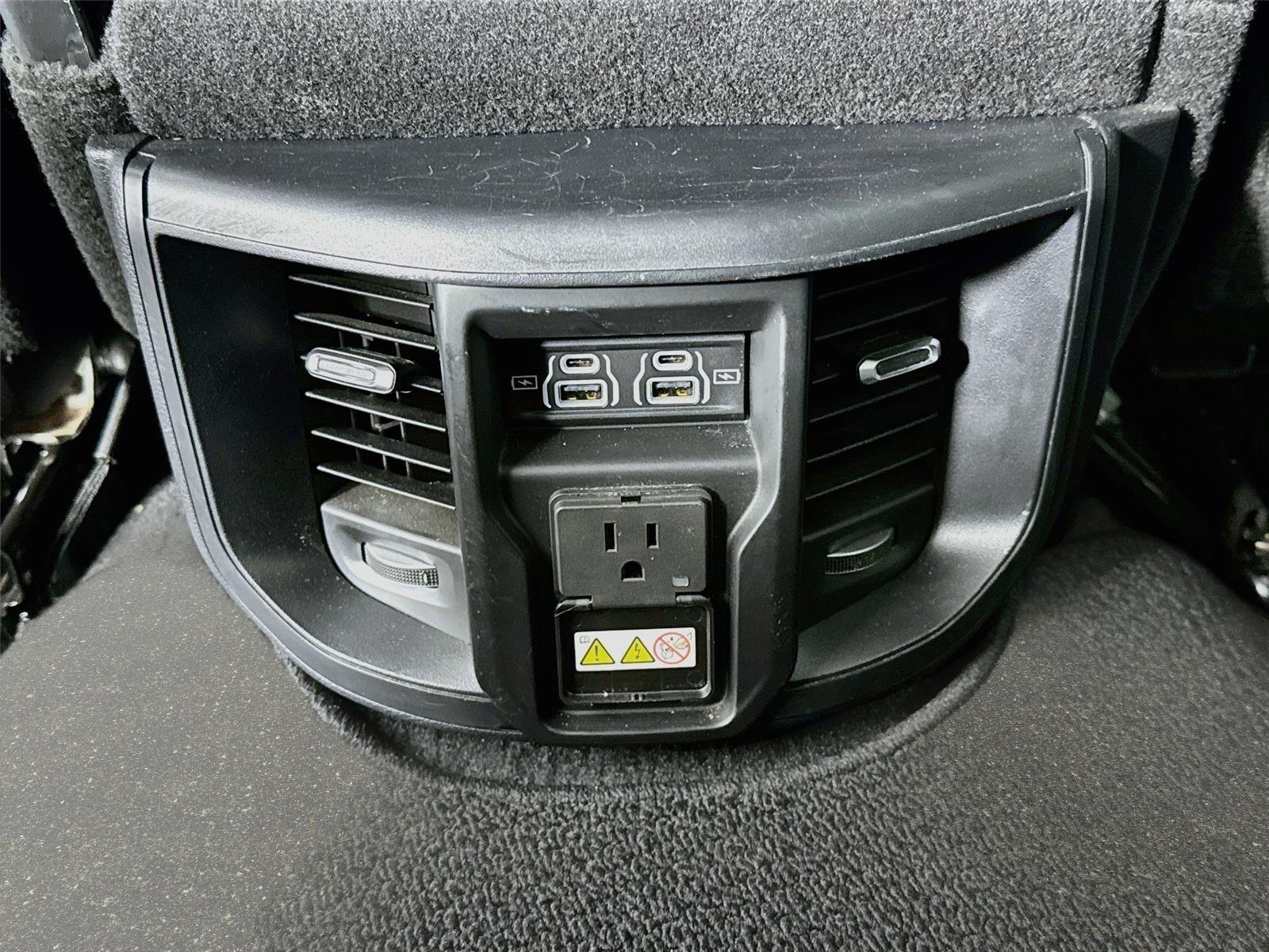 Used 2024 RAM 2500 Laramie w/ Safety Group AWD/4WD image 23