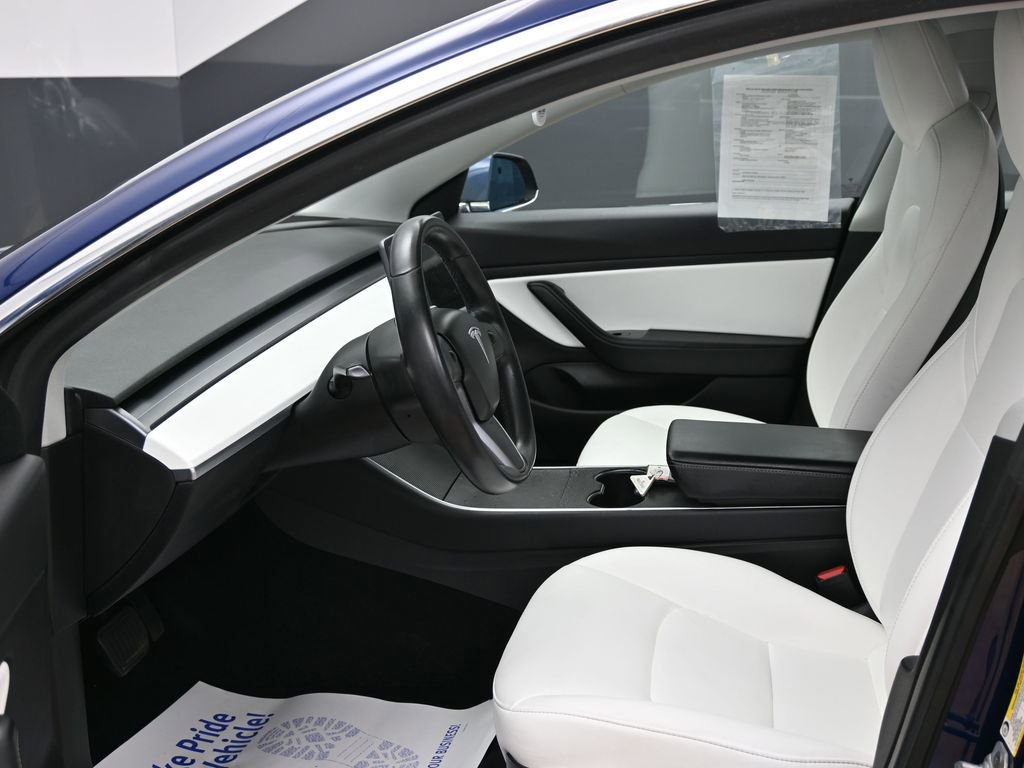 Used 2019 Tesla Model 3 Standard Range Plus image 16