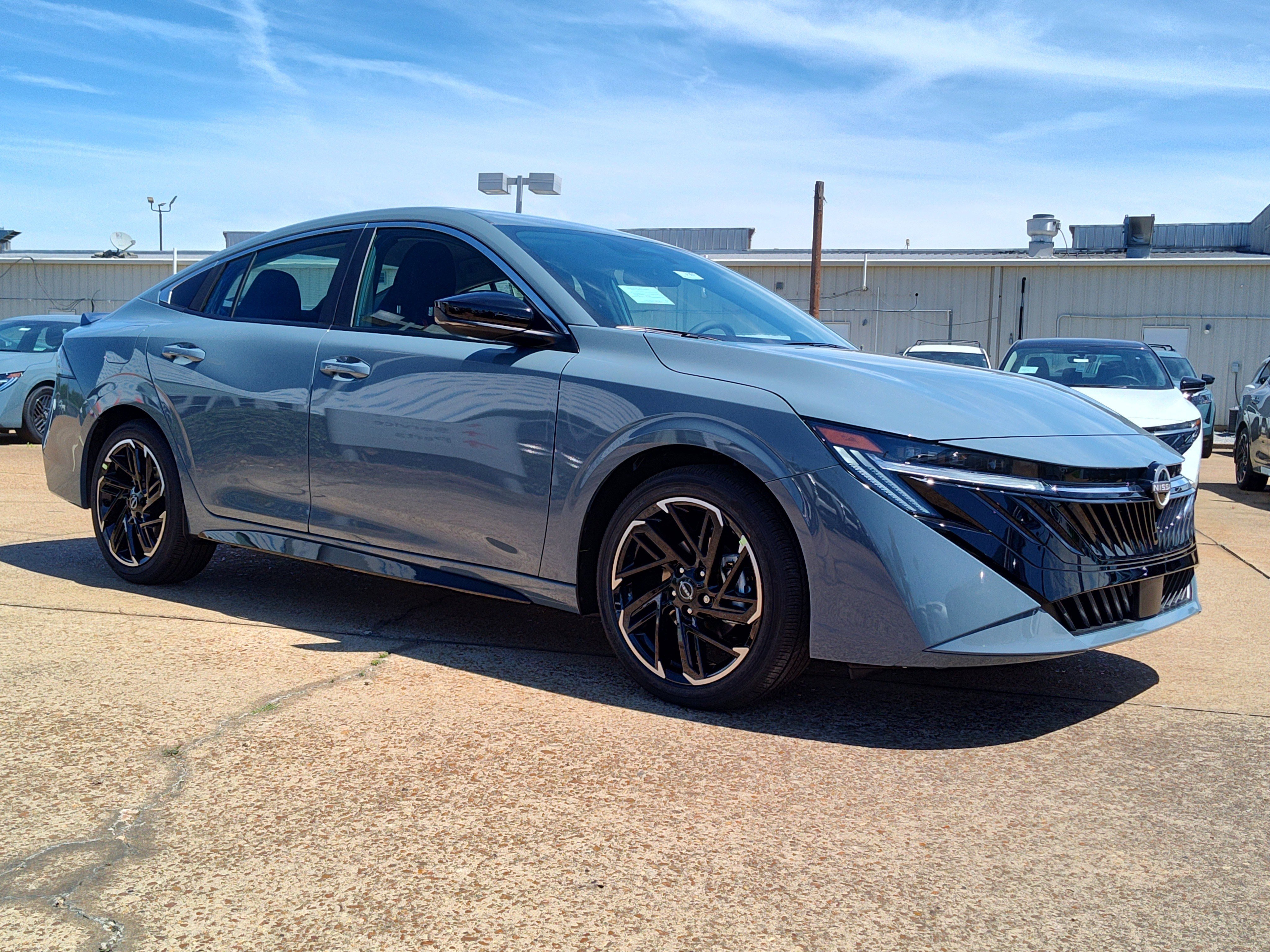 New 2026 Nissan Sentra SR FWD image 6
