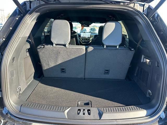 New 2026 Ford Explorer Tremor w/ Tremor Convenience Package image 9
