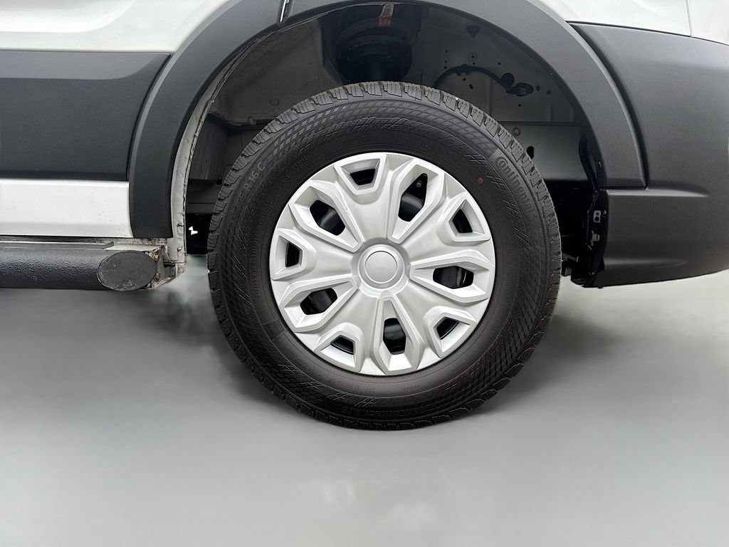 Used 2025 Ford Transit 250 Low Roof w/ Exterior Upgrade Package RWD image 10