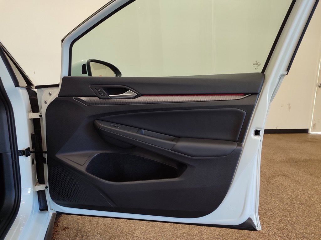 Used 2025 Volkswagen GTI SE FWD image 16