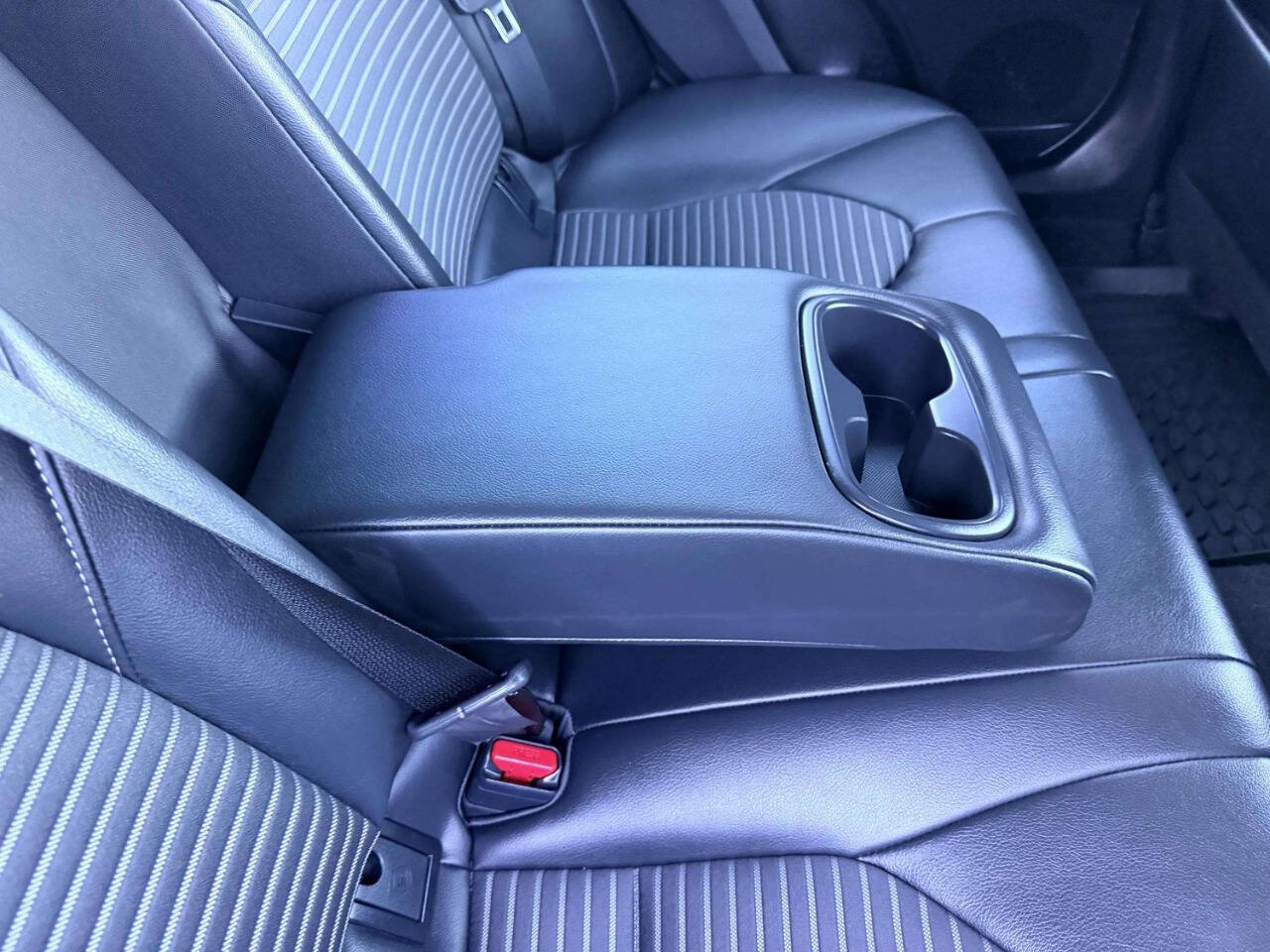 Used 2023 Toyota Camry SE FWD image 23