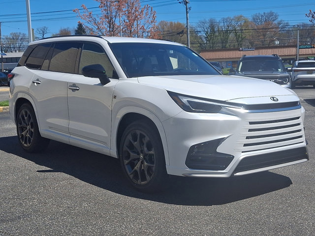 New 2026 Lexus TX 500h AWD image 2