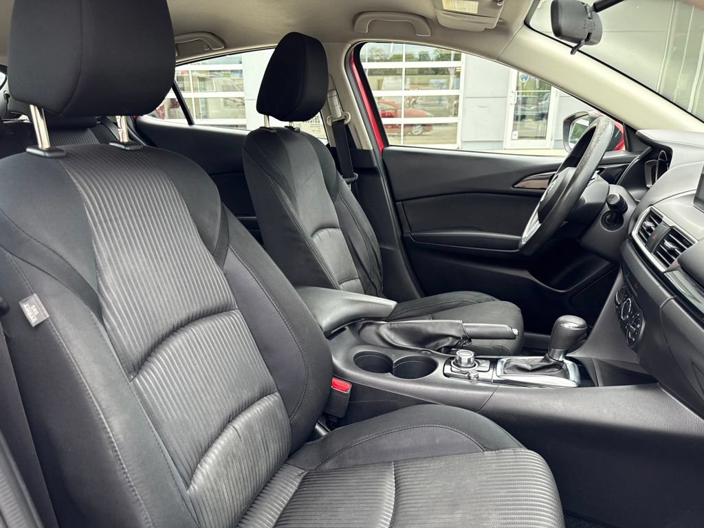 Used 2016 MAZDA MAZDA3 i Sport w/ Preferred Equipment Package FWD image 35