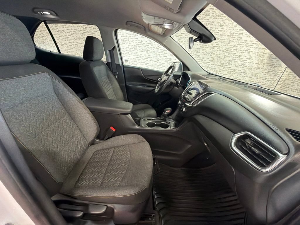 Used 2022 Chevrolet Equinox LT FWD image 11