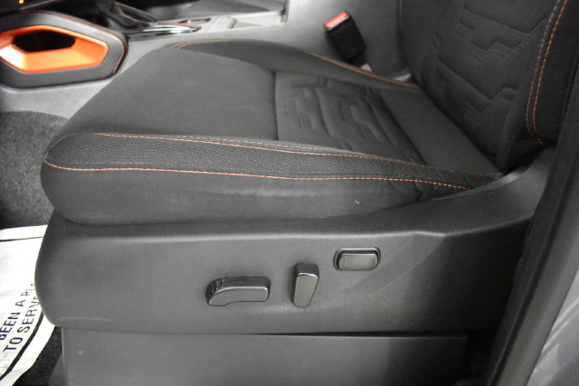 Used 2025 Nissan Frontier PRO-4X w/ Pro Convenience Package AWD/4WD image 12