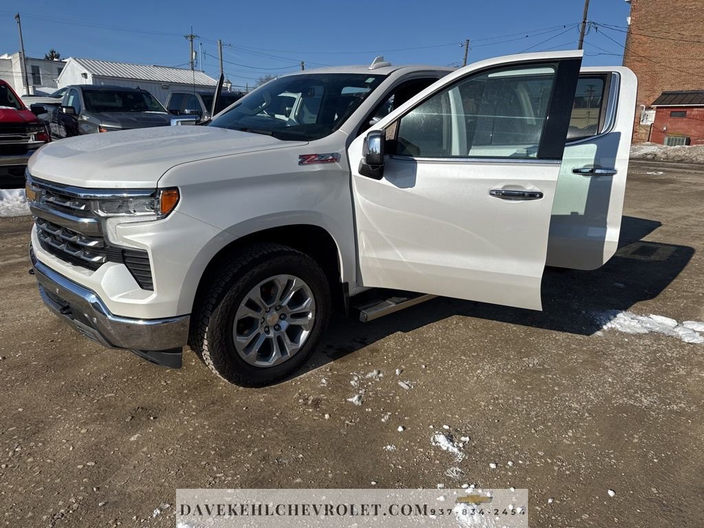 Used 2022 Chevrolet Silverado 1500 LTZ image 30