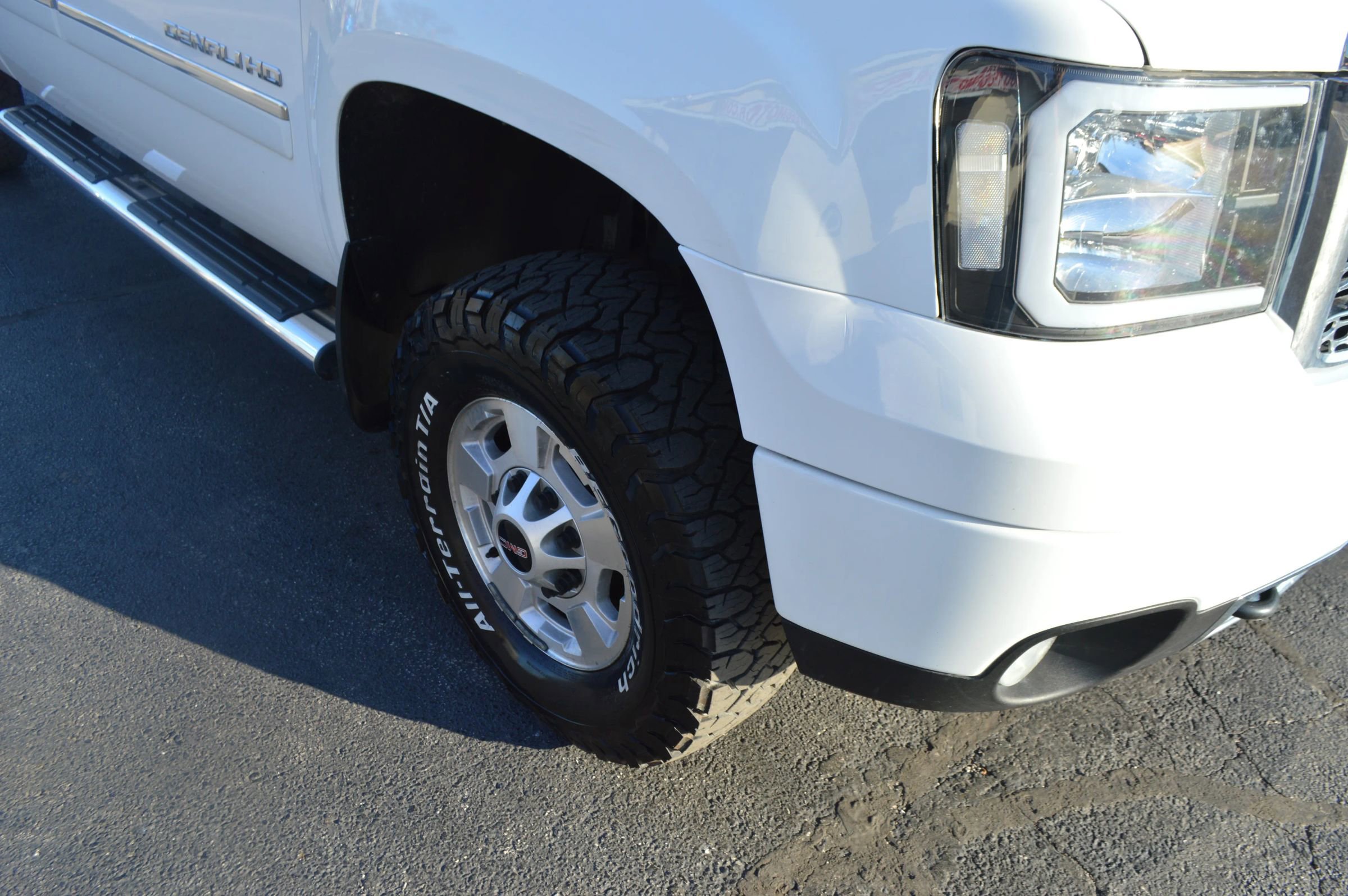 Used 2013 GMC Sierra 2500 Denali AWD/4WD image 12