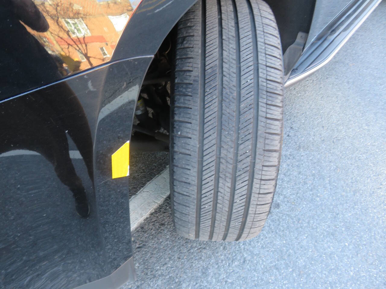 Used 2019 GMC Yukon XL SLT image 32