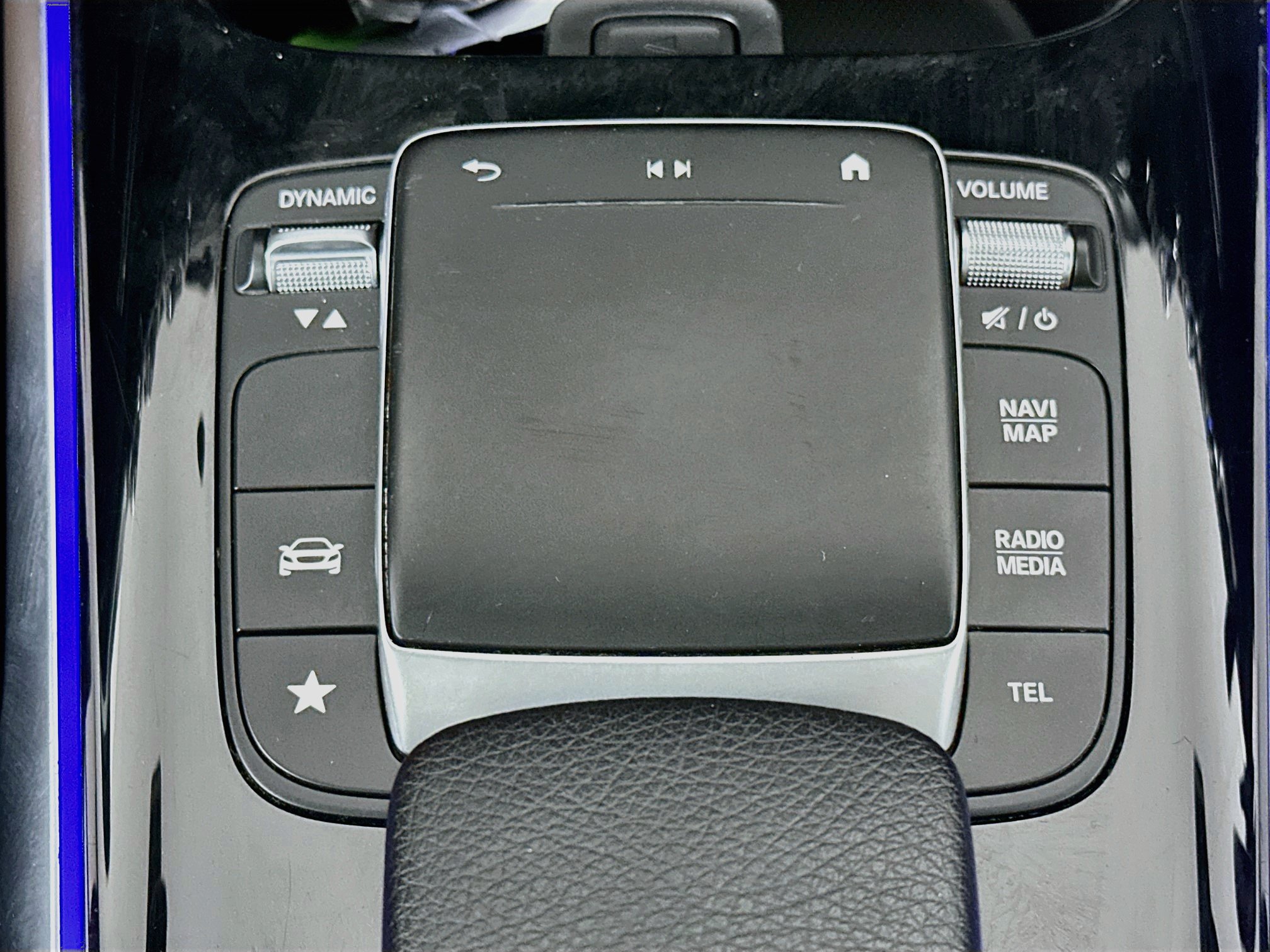 Used 2022 Mercedes-Benz GLB 250 image 25