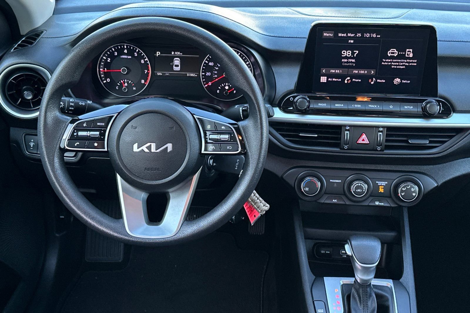 Used 2023 Kia Forte LX image 14