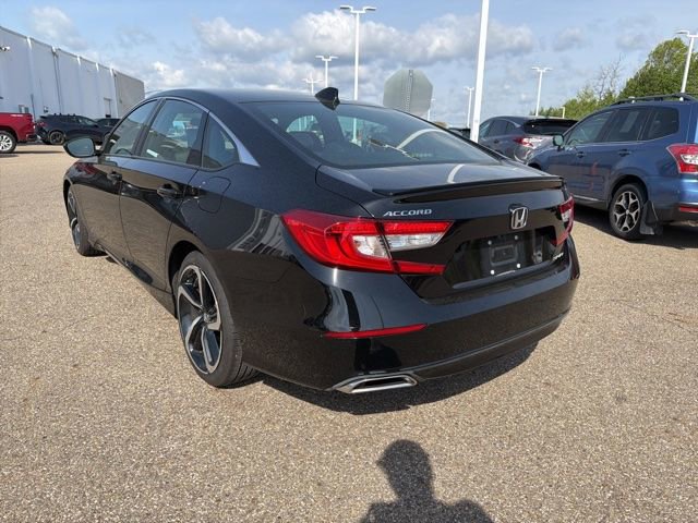 Used 2018 Honda Accord Sport image 4