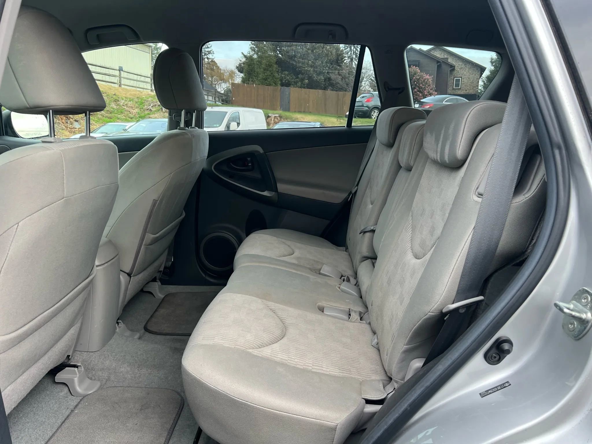 Used 2011 Toyota RAV4 4WD image 10