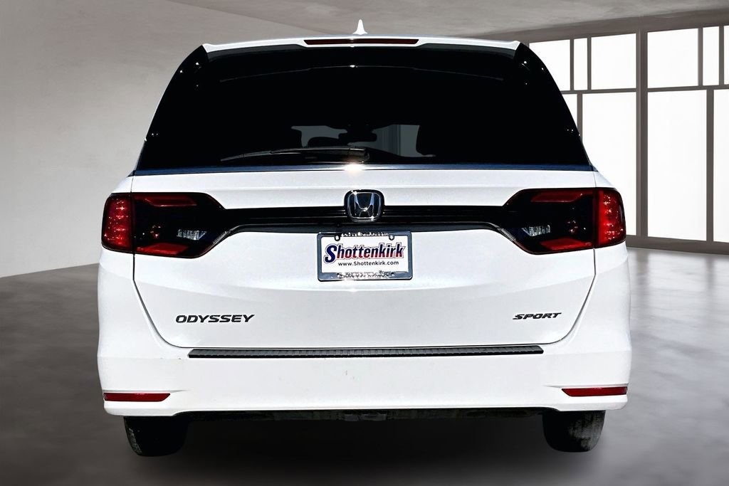 Certified 2023 Honda Odyssey Sport image 5