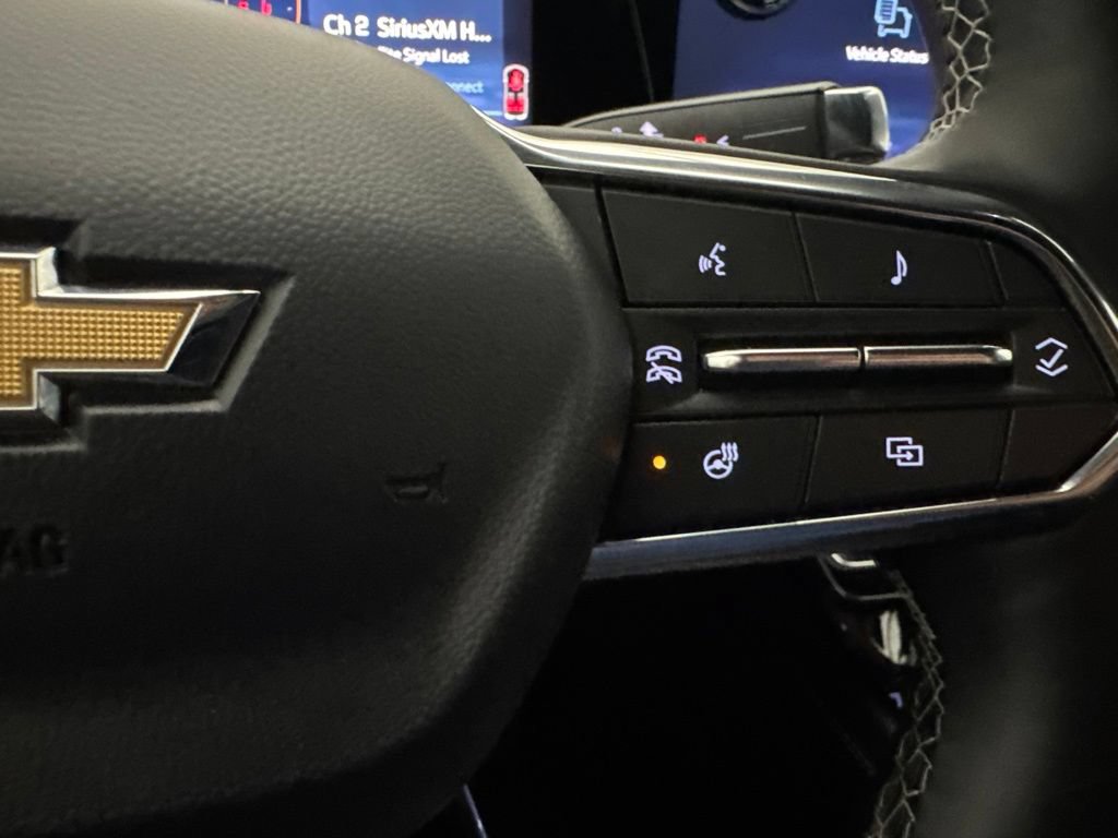 Used 2025 Chevrolet Traverse LT AWD/4WD image 38
