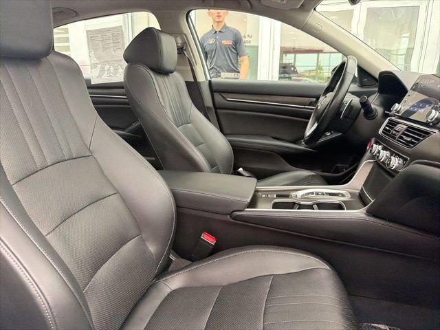 Used 2022 Honda Accord Touring image 29