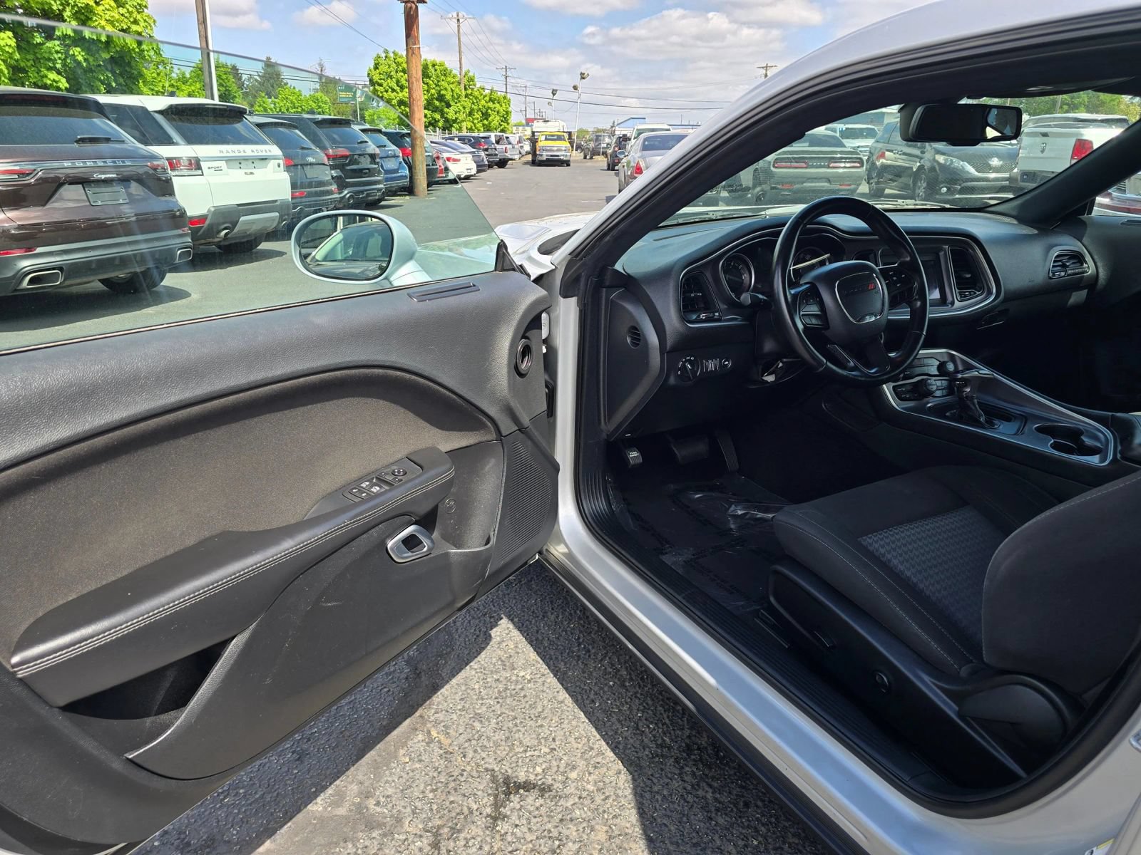 Used 2020 Dodge Challenger SXT RWD image 23