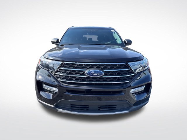 Used 2023 Ford Explorer XLT w/ Equipment Group 202A AWD/4WD image 8