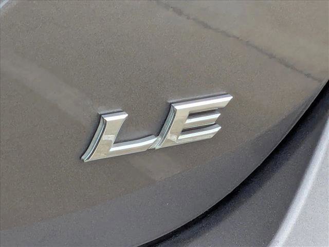 Used 2018 Toyota Camry LE image 7